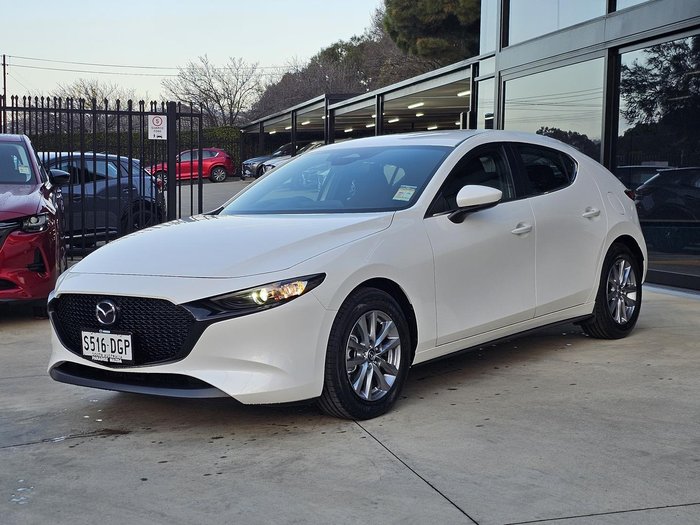 2025 Mazda 3 G20 Pure