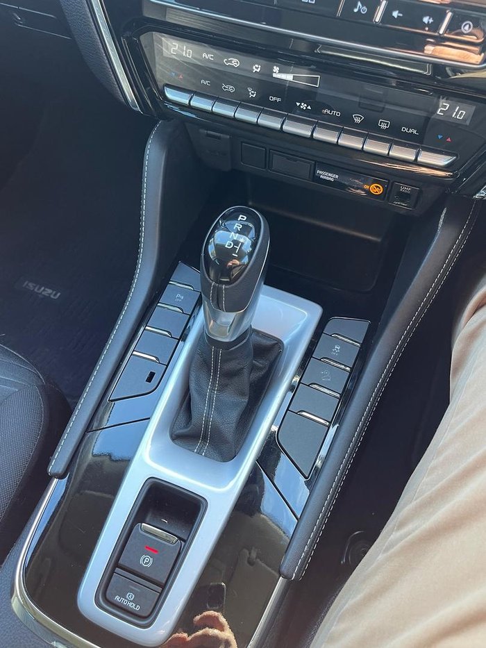 2021 Isuzu MU-X LS-U