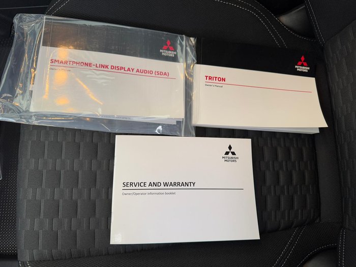2025 Mitsubishi Triton GLX+