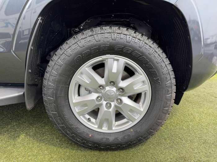 2025 Mitsubishi Triton GLX+