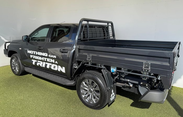 2025 Mitsubishi Triton GLX+