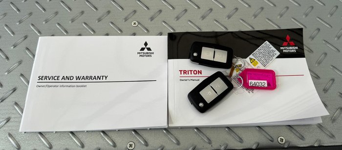 2025 Mitsubishi Triton GLX+