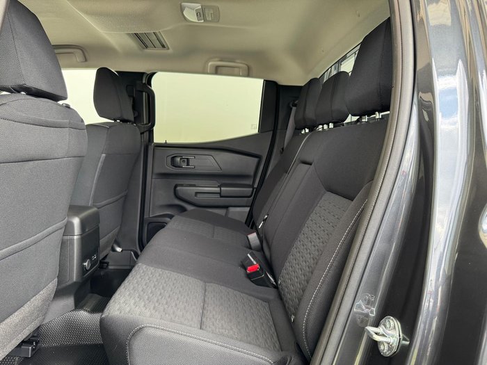 2025 Mitsubishi Triton GLX+