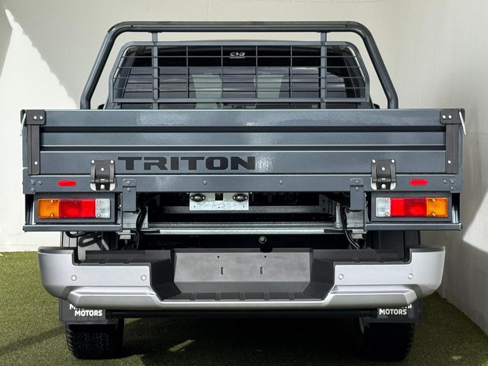 2025 Mitsubishi Triton GLX+