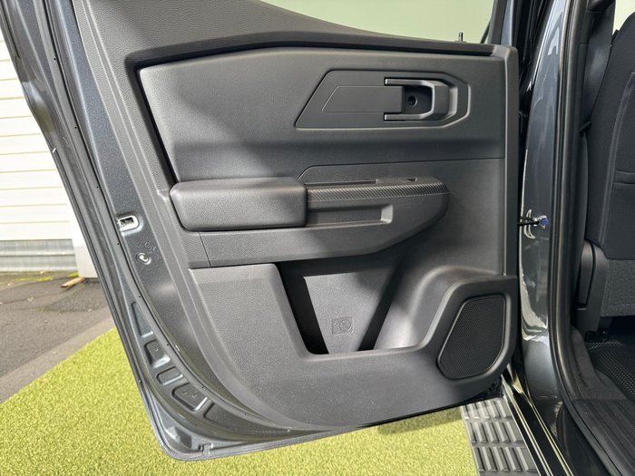 2025 Mitsubishi Triton GLX+