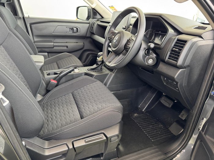 2025 Mitsubishi Triton GLX+