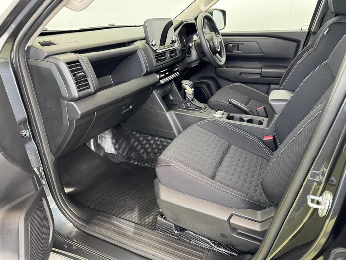 2025 Mitsubishi Triton GLX+