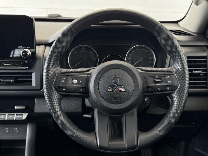 2025 Mitsubishi Triton GLX+