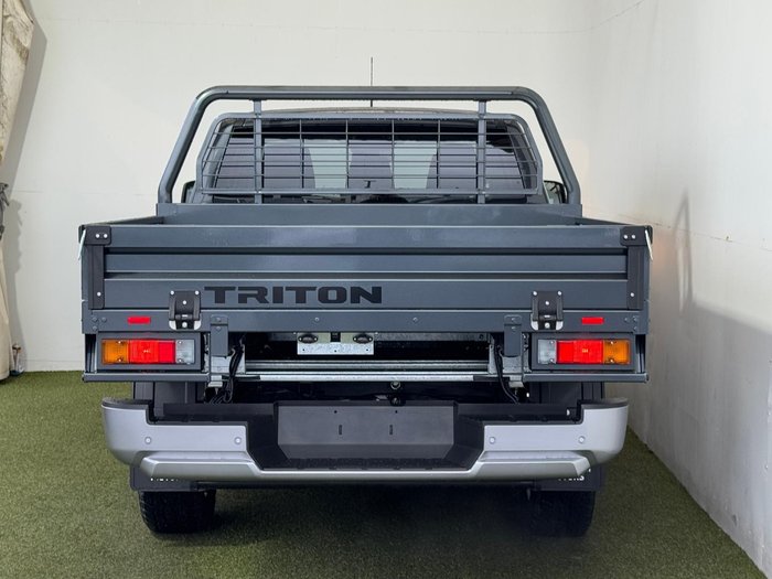 2025 Mitsubishi Triton GLX+