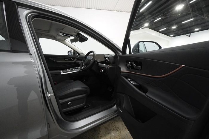 2025 Jaecoo J8 Track