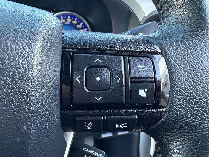 2020 Toyota Hilux SR5