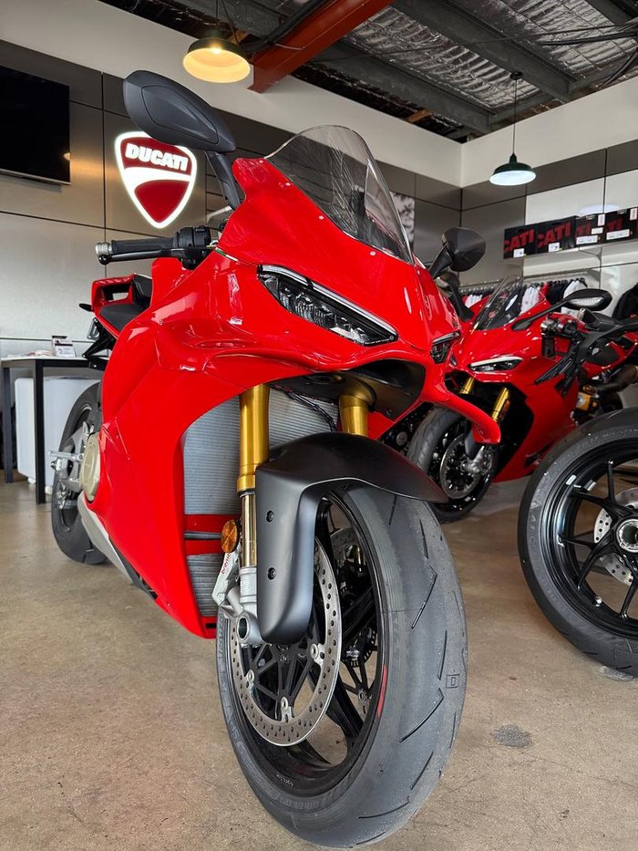 2025 Ducati Panigale V4 S Panigale V4 Red