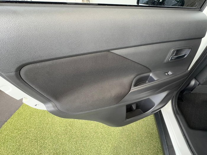 2016 Mitsubishi Outlander LS Safety Pack