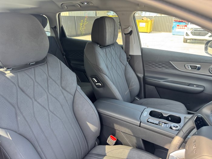 2025 Chery Tiggo 8 Super Hybrid Ultimate