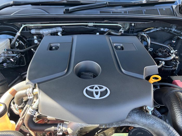 2022 Toyota Hilux SR5