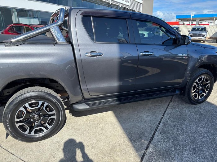 2022 Toyota Hilux SR5