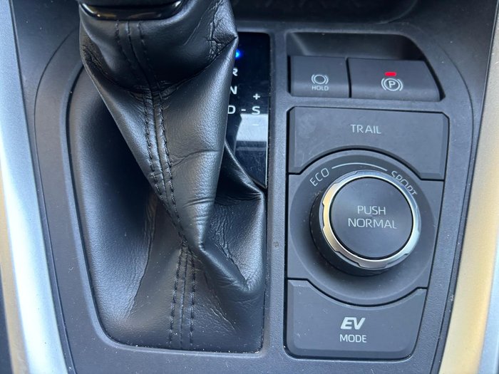 2022 Toyota RAV4 GX