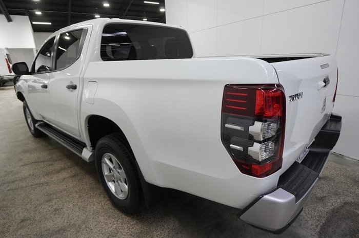 2021 Mitsubishi Triton GLX+