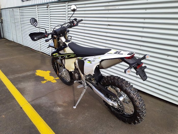 2025 Triumph TF 450-E Off Road White
