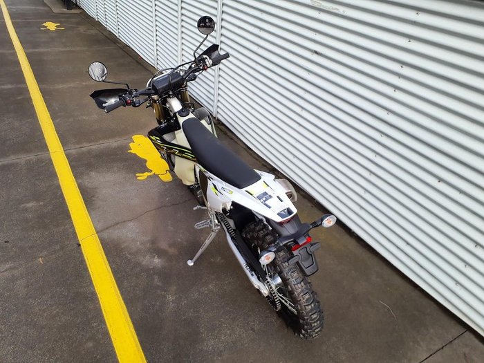 2025 Triumph TF 450-E Off Road White