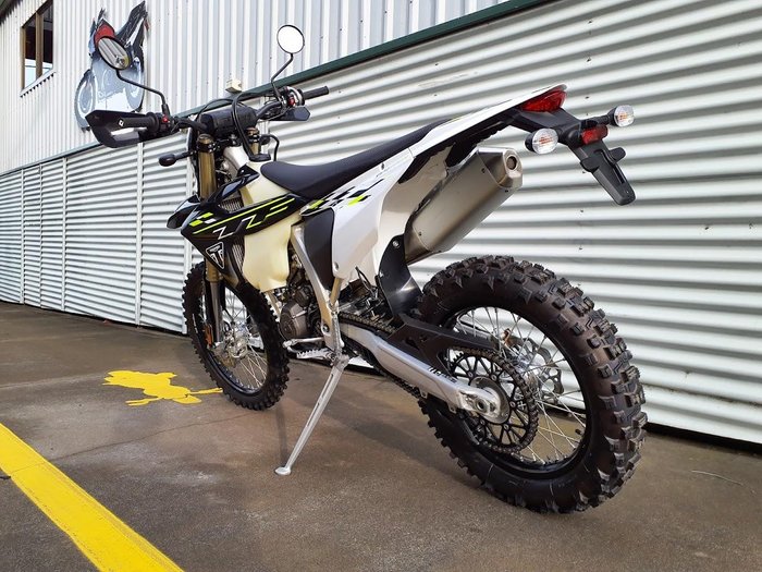 2025 Triumph TF 450-E Off Road White