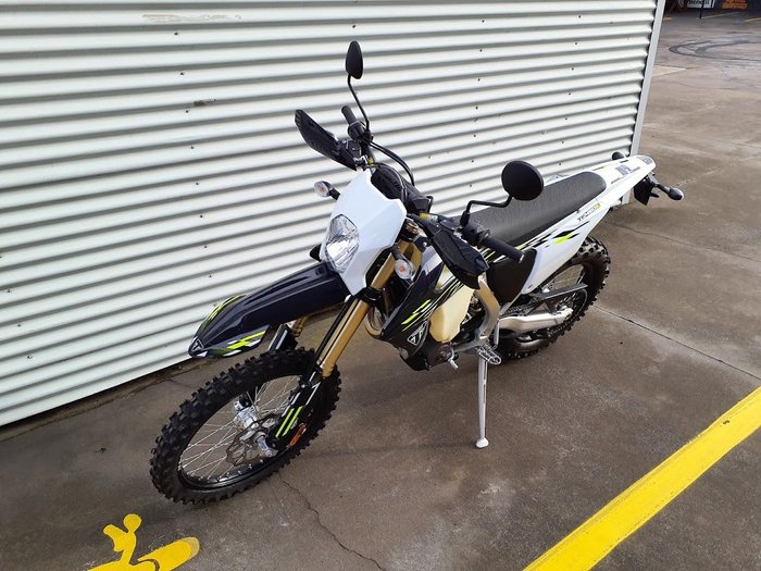 2025 Triumph TF 450-E Off Road White