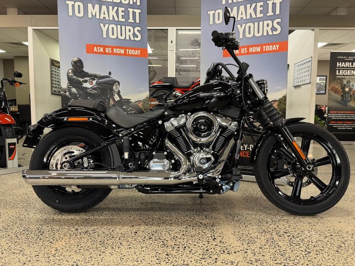 2025 Harley-Davidson Street Bob 117 (FXBB) Softail Black