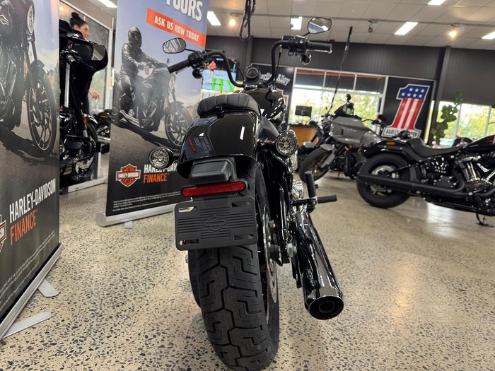 2025 Harley-Davidson Street Bob 117 (FXBB) Softail Black