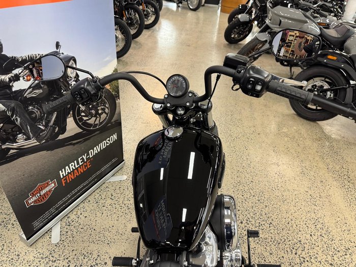 2025 Harley-Davidson Street Bob 117 (FXBB) Softail Black