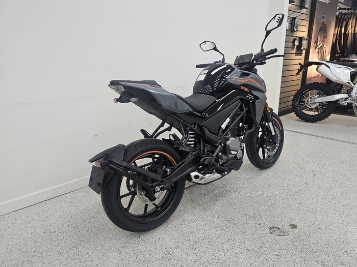 2025 CFMOTO 300 NK ABS