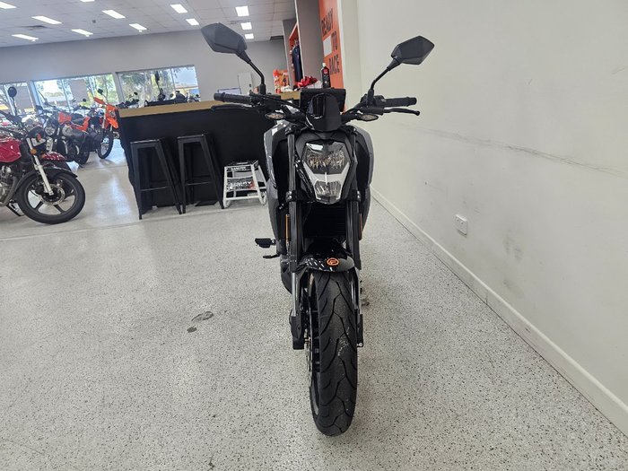 2025 CFMOTO 300 NK ABS