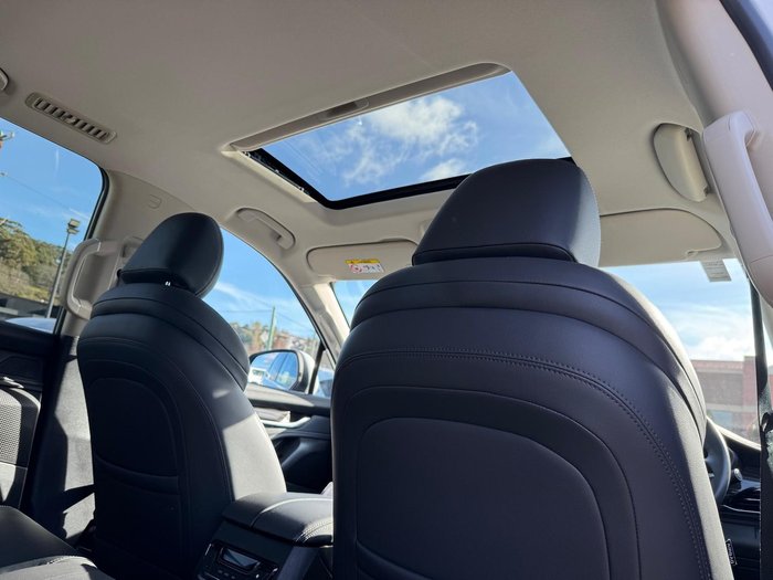2023 LDV D90 Executive