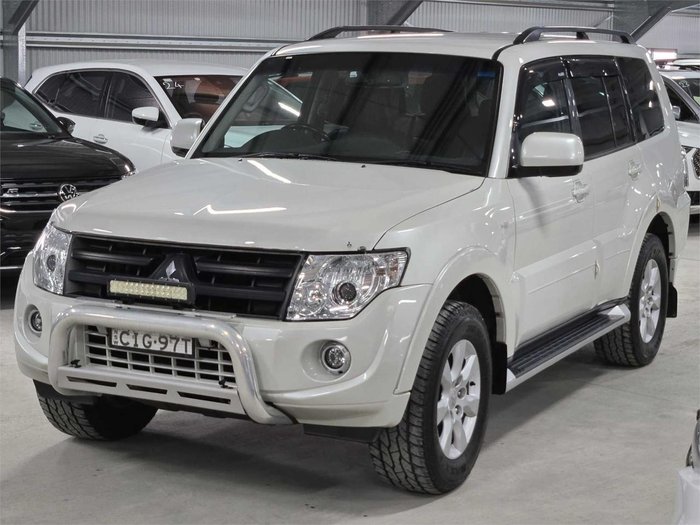 2012 Mitsubishi Pajero GLX