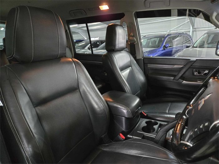 2012 Mitsubishi Pajero GLX