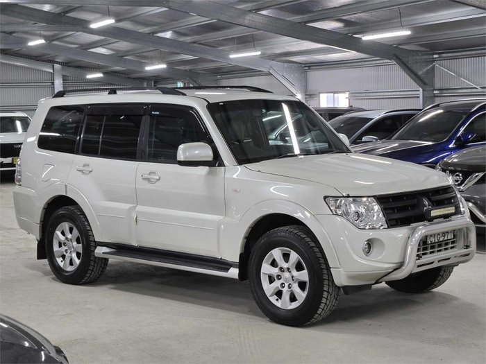 2012 Mitsubishi Pajero GLX