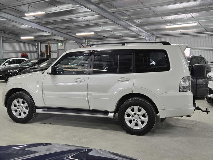 2012 Mitsubishi Pajero GLX