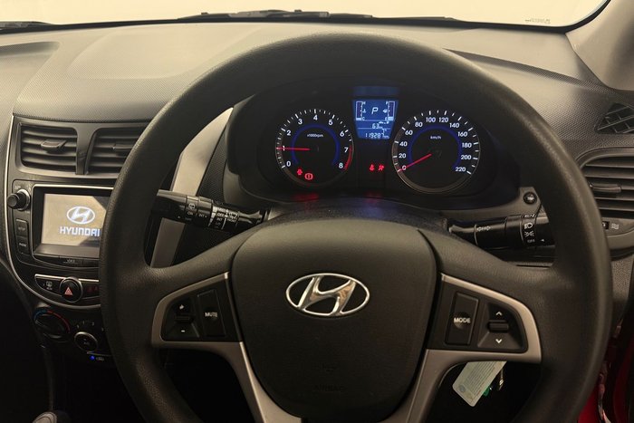 2016 Hyundai Accent Active