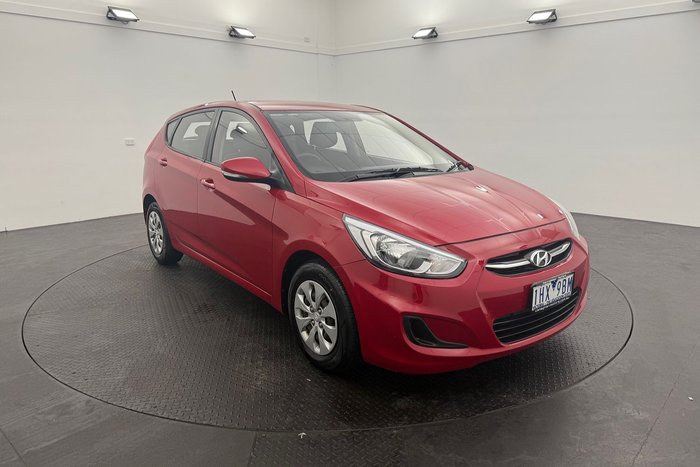 2016 Hyundai Accent Active