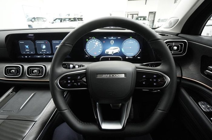 2025 Jaecoo J8 Track