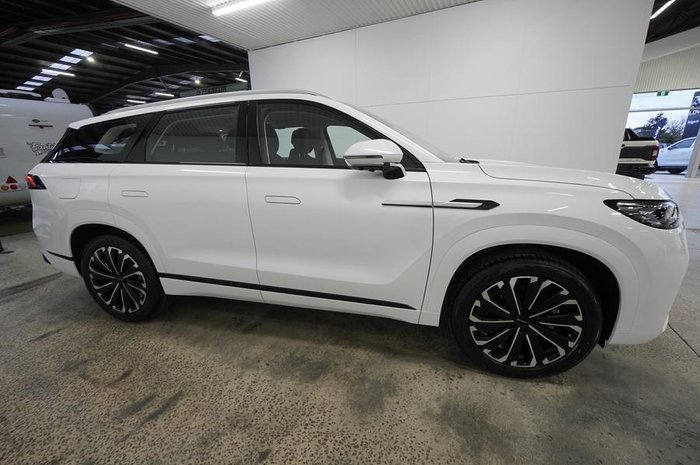 2025 Jaecoo J8 Track