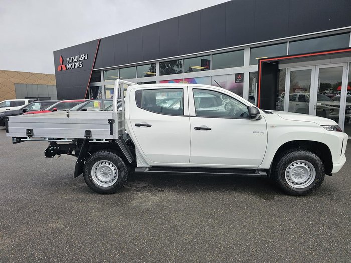 2023 Mitsubishi Triton GLX