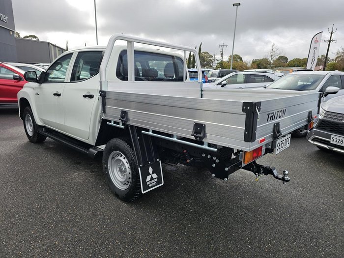 2023 Mitsubishi Triton GLX