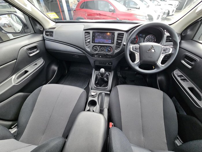 2023 Mitsubishi Triton GLX