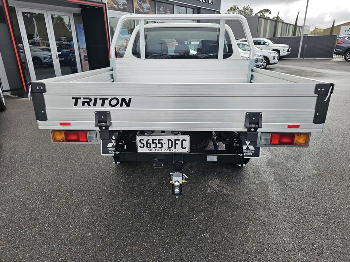 2023 Mitsubishi Triton GLX