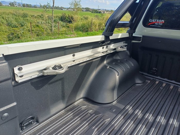 2025 Nissan Navara Pro-4X Warrior (4x4)