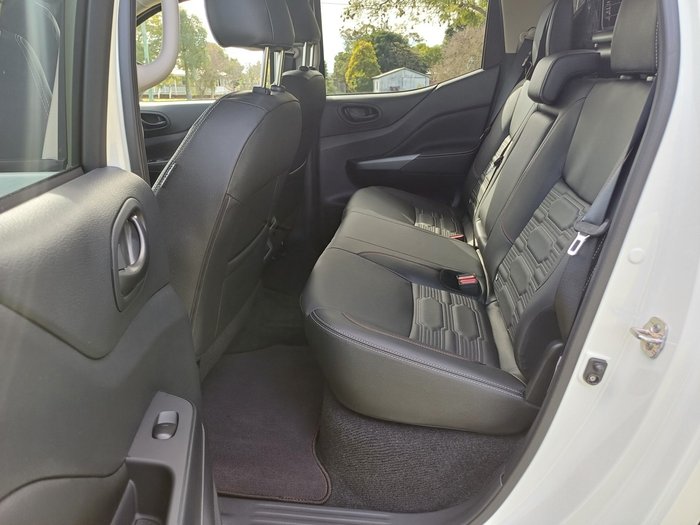 2025 Nissan Navara Pro-4X Warrior (4x4)