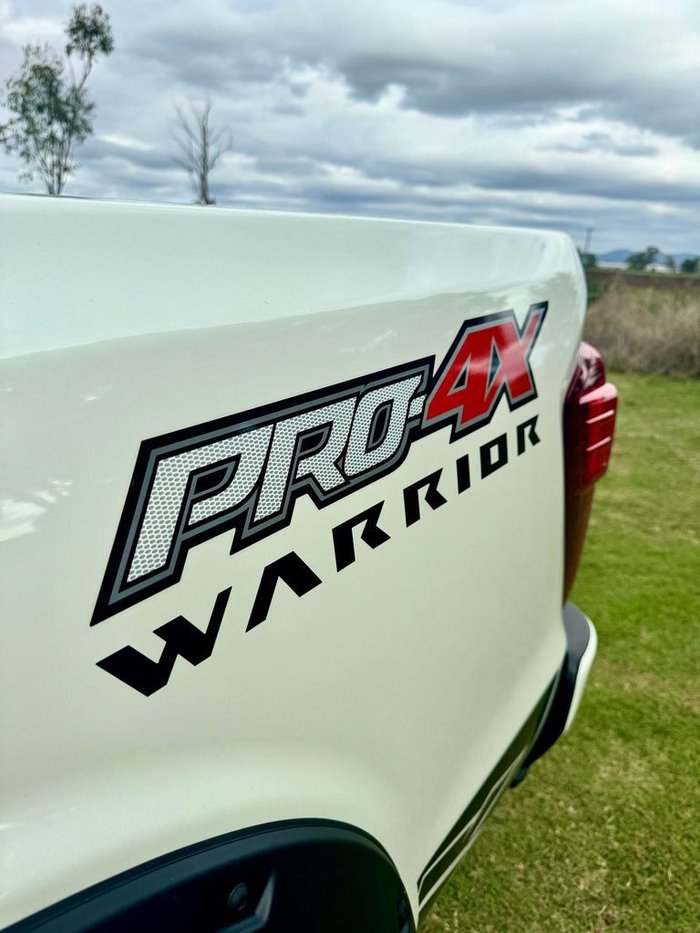 2025 Nissan Navara Pro-4X Warrior (4x4)