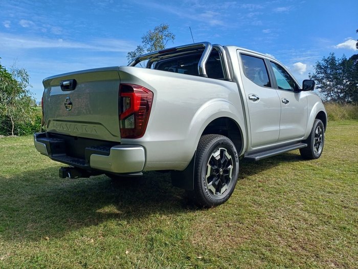 2025 Nissan Navara ST-X (4x4) Leather/NO Sunroof