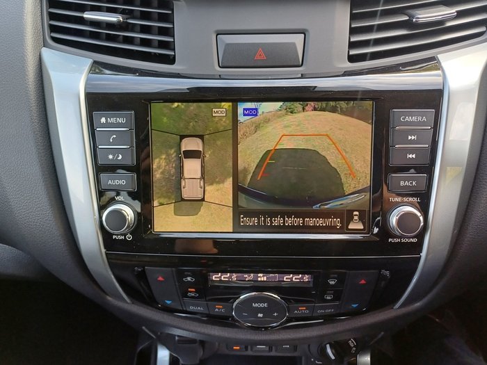 2025 Nissan Navara ST-X (4x4) Leather/NO Sunroof