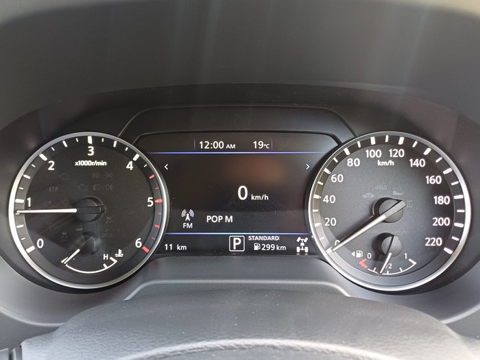 2025 Nissan Navara ST-X (4x4) Leather/NO Sunroof